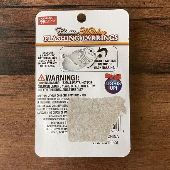 NWT Festive Holiday Flashing Christmas Light Earrings  🎄❤️ - Picture 2 of 2